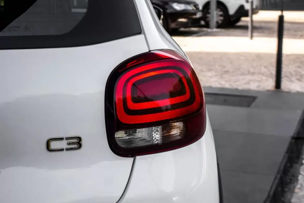 Citroën C3 2019 - 10600 EUR, 123501 km - AUTO.MOTO.pt - 123501km - foto 10 de 34