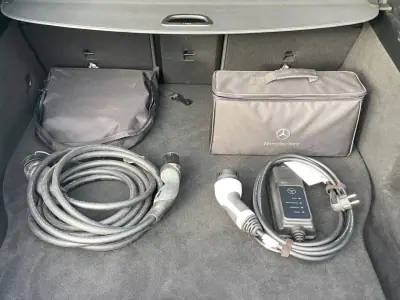 Mercedes-Benz CLA 250 2022 - 33900 EUR, 73000 km - AUTO.MOTO.pt - 73000km - foto 32 de 33
