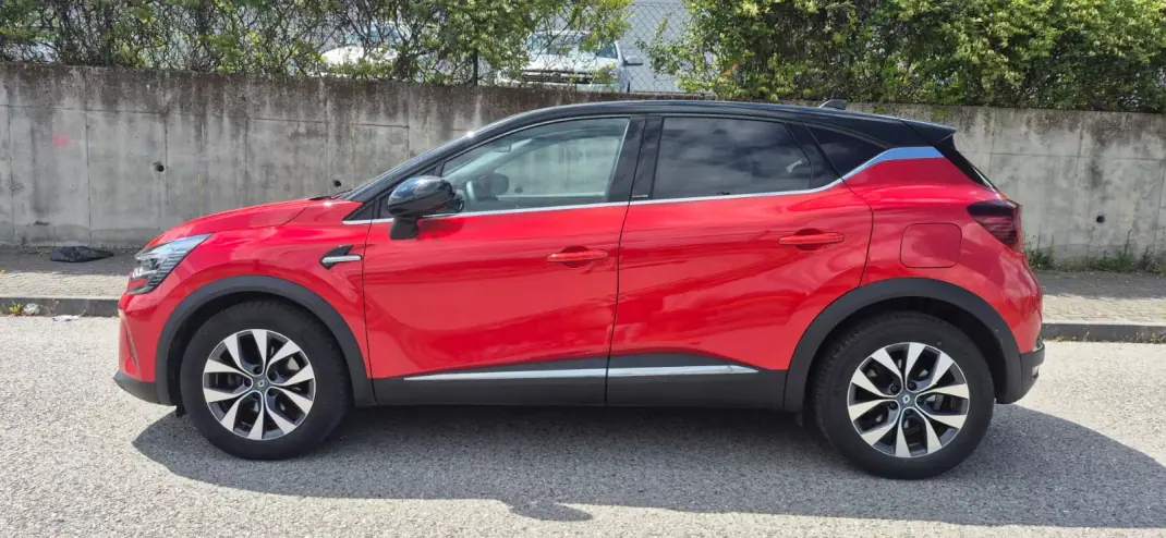 Renault Captur 2021 - 21750 EUR, 71000 km - AUTO.MOTO.pt - 71000km - foto 5 de 30