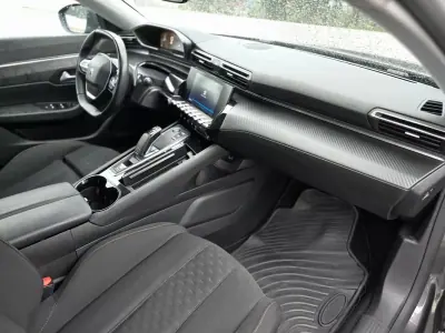 Peugeot 508 SW 2021 - 15750 EUR, 170000 km - AUTO.MOTO.pt - 170000km - foto 28 de 32