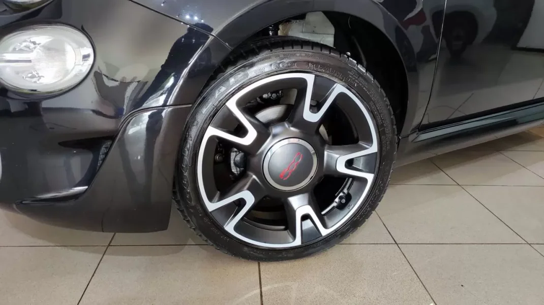 Fiat 500 2017 - 10999 EUR, 40000 km - AUTO.MOTO.pt - 40000km - foto 5 de 27