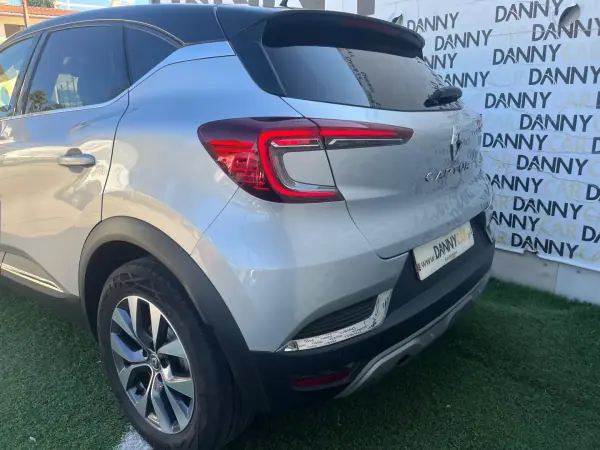 Renault Captur 2020 - 17490 EUR, 59000 km - AUTO.MOTO.pt - 59000km - foto 12 de 15