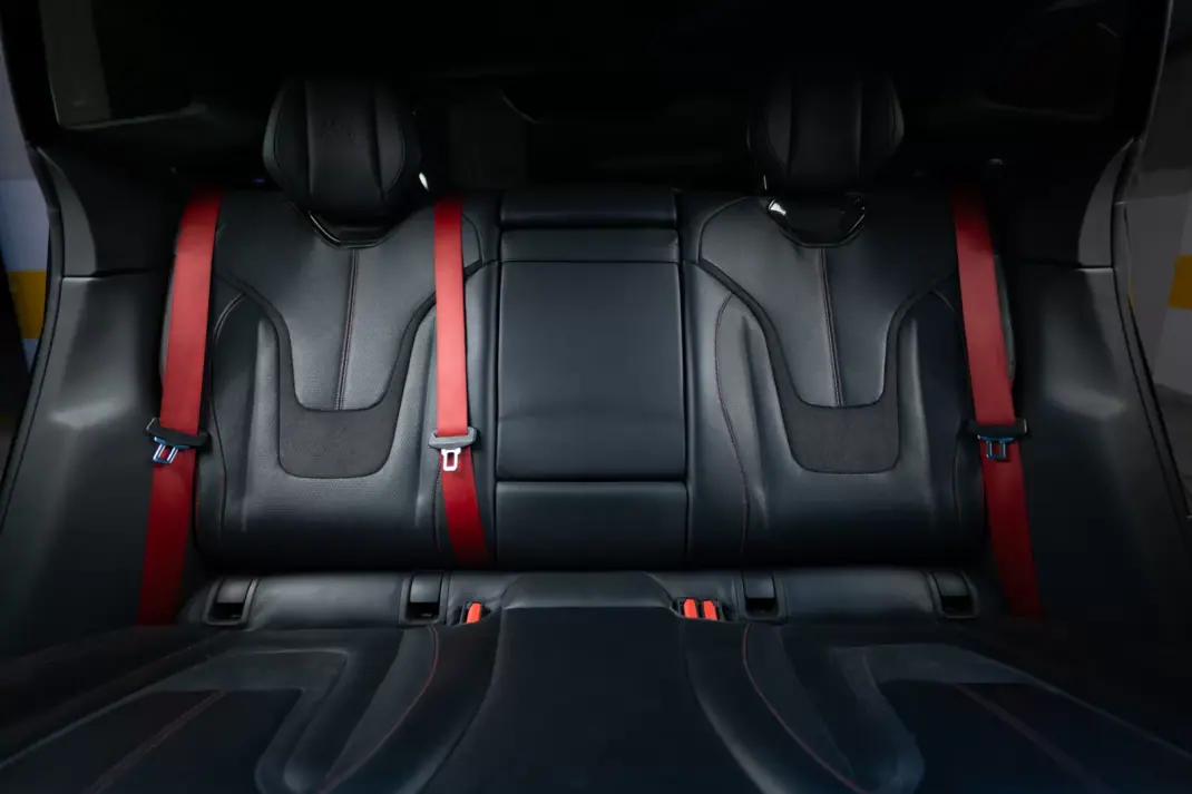 Lotus Eletre 2023 - 110000 EUR, 34626 km - AUTO.MOTO.pt - 34626km - foto 26 de 32