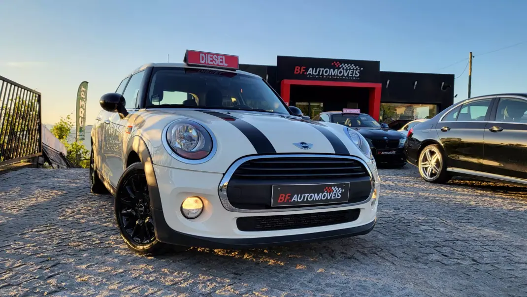 MINI 5 Portas 2015 - 9500 EUR, 259122 km - 259122km - foto 10 de 30