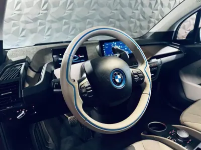 BMW i3 2022 - 31990 EUR, 7375 km - AUTO.MOTO.pt - 7375km - foto 24 de 34