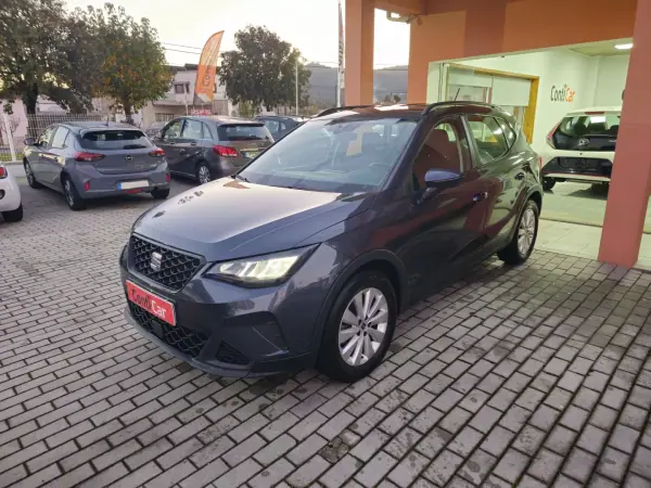 SEAT Arona 2024 - 15500 EUR, 32919 km - AUTO.MOTO.pt - 32919km - foto 3 de 11