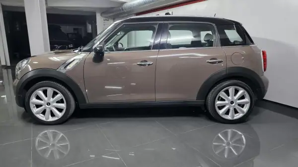 MINI Countryman 2014 - 11990 EUR, 164000 km - AUTO.MOTO.pt - 164000km - foto 2 de 45