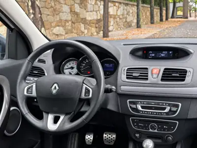 Renault Mégane 2012 - 6500 EUR, 231500 km - 231500km - foto 15 de 21