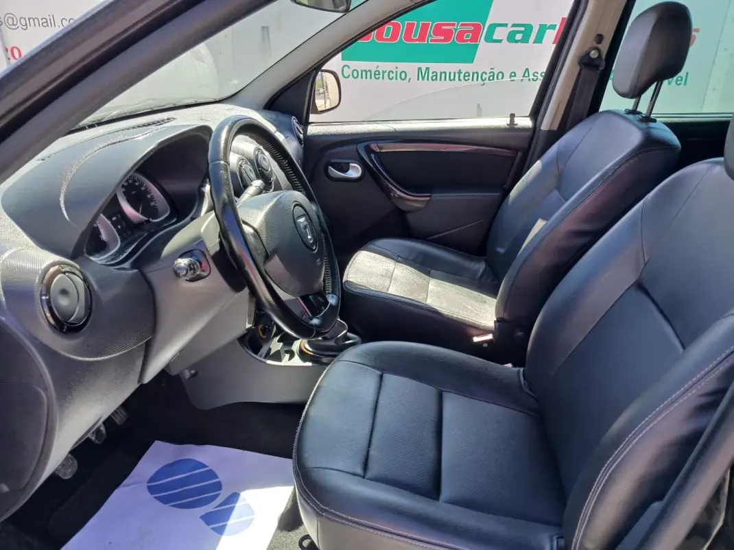 Dacia Duster 2011 - 9650 EUR, 102884 km - 102884km - foto 17 de 26