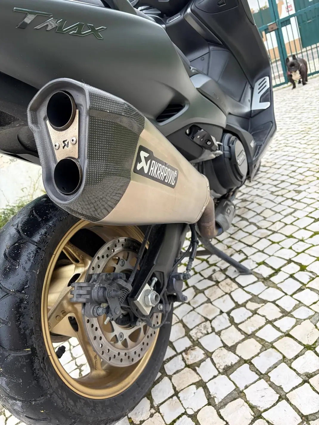 Yamaha TMAX 2021 - 10000 EUR, 18000 km - 18000km - foto 3 de 9