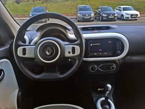 Renault Twingo 2022 - 13990 EUR, 30000 km - AUTO.MOTO.pt - 30000km - foto 12 de 24