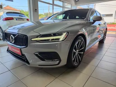 Volvo V60 2024 - 36500 EUR, 69000 km - AUTO.MOTO.pt - 69000km - foto 5 de 35