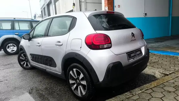 Citroën C3 2018 - 9400 EUR, 102000 km - AUTO.MOTO.pt - 102000km - foto 6 de 14