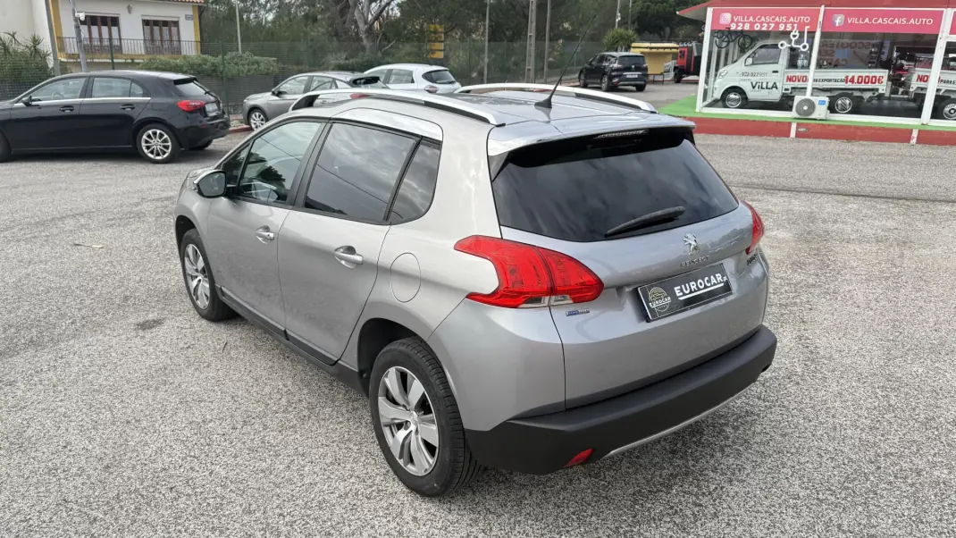 Peugeot 2008 2016 - 10590 EUR, 55500 km - AUTO.MOTO.pt - 55500km - foto 5 de 36