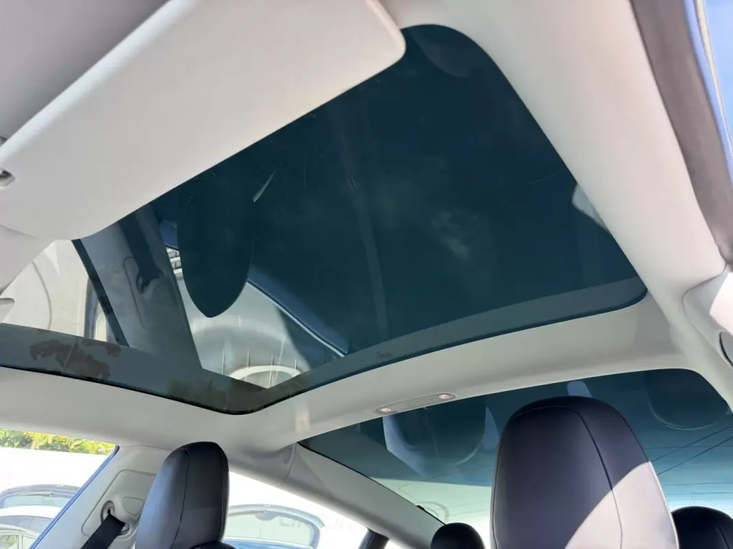 Tesla Model 3 2020 - 29500 EUR, 89581 km - 89581km - foto 46 de 48