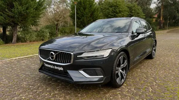 Volvo V60 2020 - 26500 EUR, 129000 km - AUTO.MOTO.pt - 129000km - foto 2 de 25