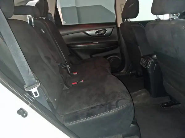 Nissan X-Trail 2016 - 15000 EUR, 150000 km - AUTO.MOTO.pt - 150000km - foto 24 de 28