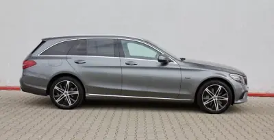 Mercedes-Benz C 300 2021 - 26990 EUR, 128500 km - foto 2 de 24