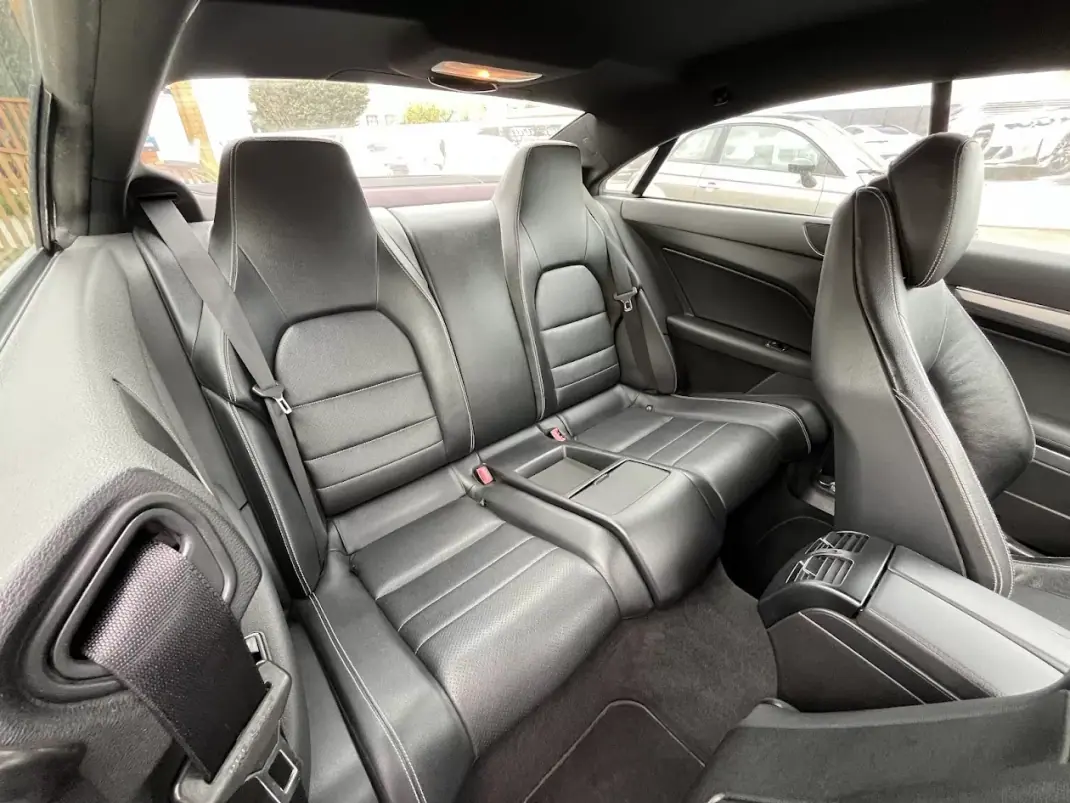 Mercedes-Benz E 250 2010 - 15950 EUR, 324000 km - AUTO.MOTO.pt - 324000km - foto 23 de 28