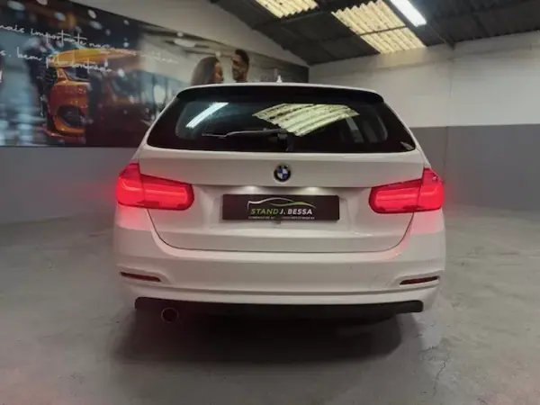 BMW 318 2015 - 12250 EUR, 254090 km - AUTO.MOTO.pt - 254090km - foto 8 de 16