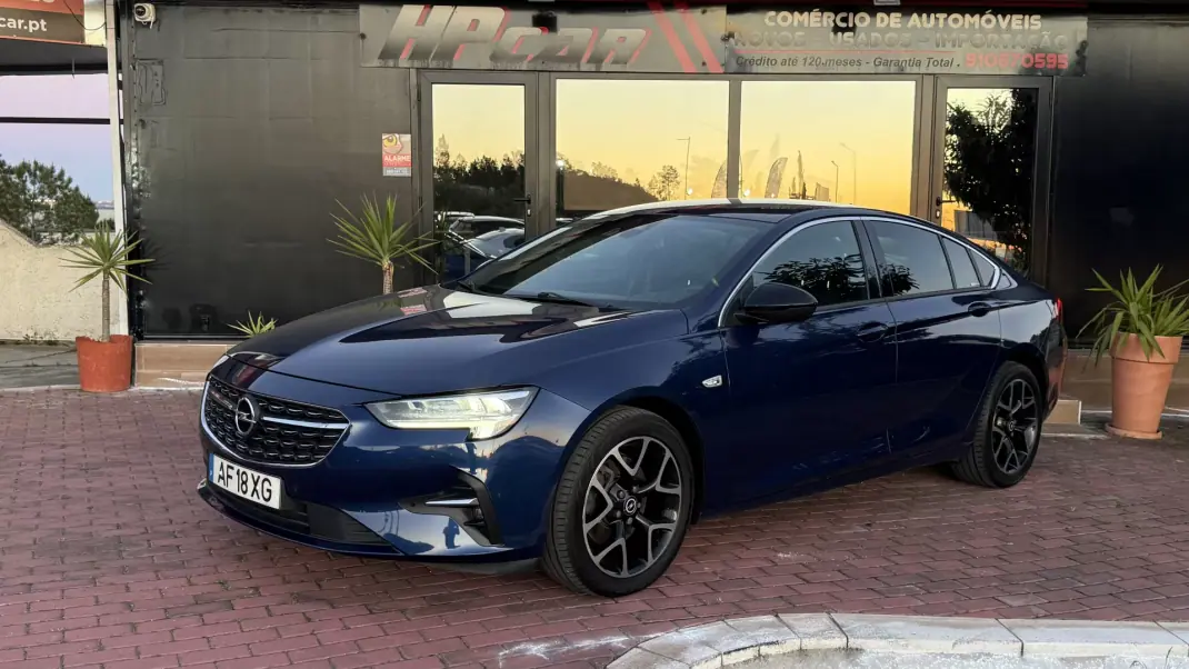 Opel Insignia Grand Sport 2021 - 14990 EUR, 169000 km - AUTO.MOTO.pt - 169000km - foto 4 de 38