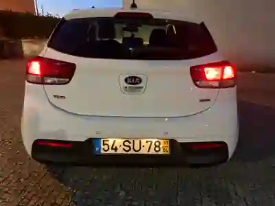 Kia Rio 2017 — foto 4 de 8