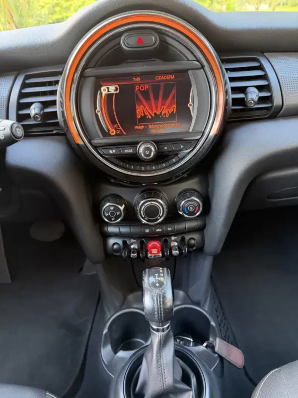 MINI 3 Portas 2016 - 12965 EUR, 150000 km - AUTO.MOTO.pt - 150000km - foto 26 de 41