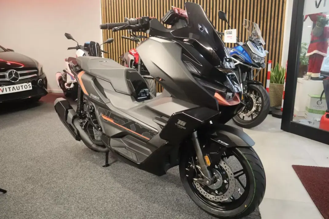 2026 - 2990 EUR, 1 km - AUTO.MOTO.pt - 1km - foto 19 de 27