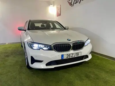 BMW 330 2019 - 23450 EUR, 115000 km - AUTO.MOTO.pt - 115000km - foto 3 de 36
