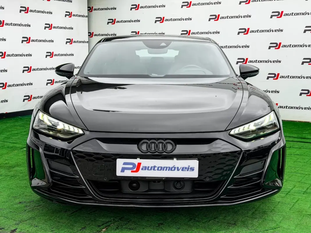 Audi e-tron GT 2022 - 58500 EUR, 86000 km - 86000km - foto 4 de 36