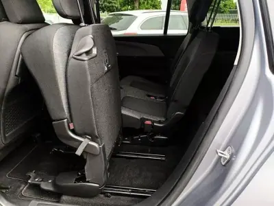 Citroën C4 Spacetourer 2019 - 19900 EUR, 90359 km - AUTO.MOTO.pt - 90359km - foto 15 de 27