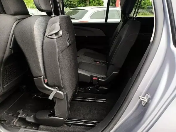 Citroën C4 Spacetourer 2019 - 19900 EUR, 90359 km - AUTO.MOTO.pt - 90359km - foto 15 de 27