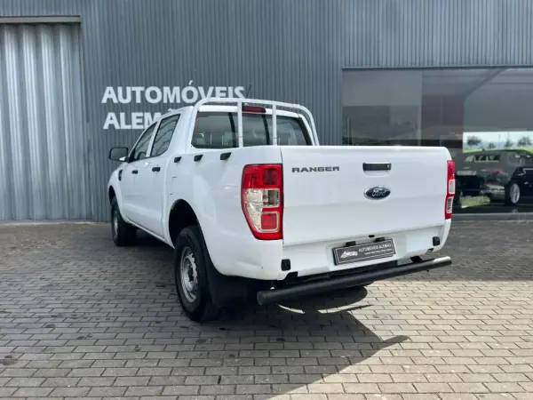 Ford Ranger 2023 - 34000 EUR, 94000 km - AUTO.MOTO.pt - 94000km - foto 6 de 16