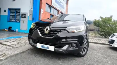 Renault Kadjar 2015 - 11900 EUR, 165000 km - AUTO.MOTO.pt - 165000km - foto 11 de 15