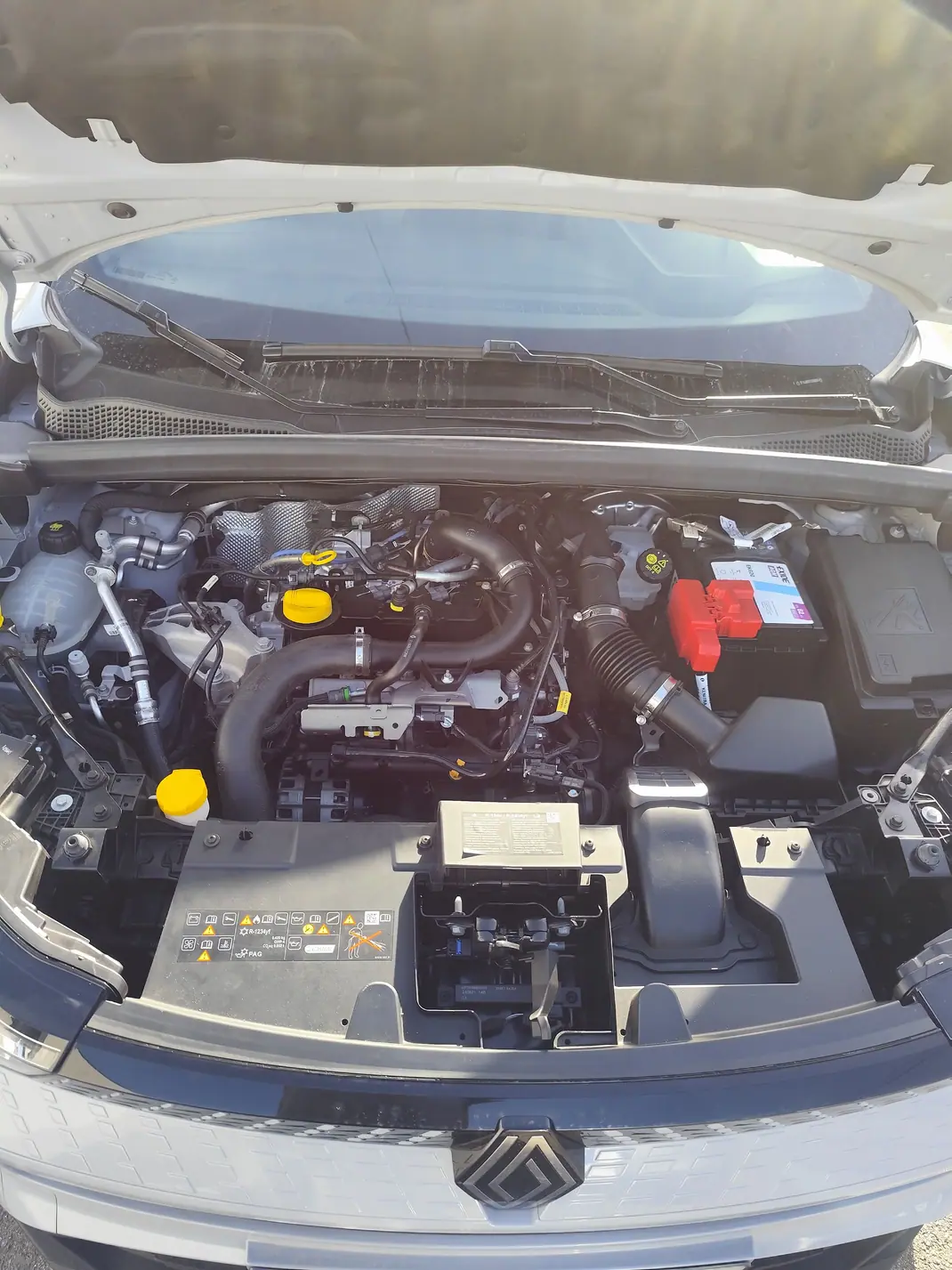 Renault Captur 2024 - 20990 EUR, 38700 km - 38700km - foto 10 de 10