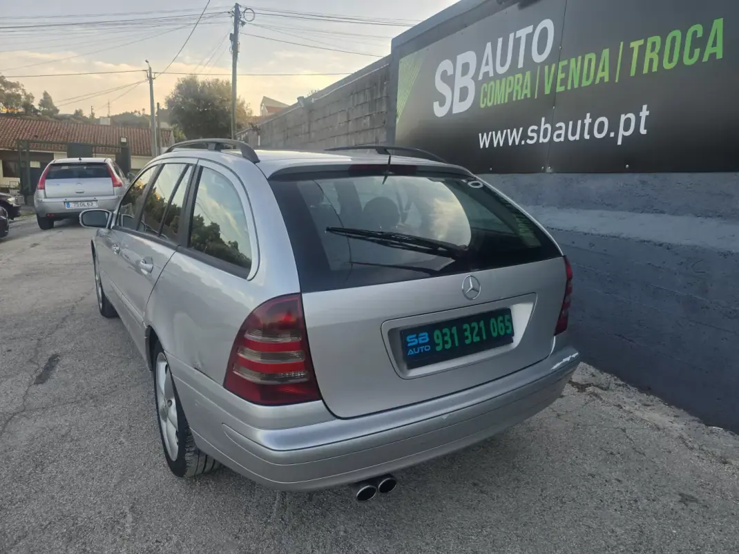 Mercedes-Benz C 220 2001 - 2750 EUR, 350000 km - 350000km - foto 15 de 16