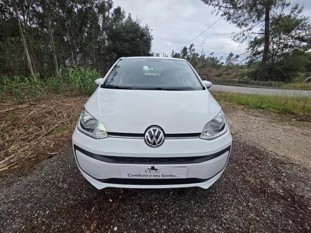 Volkswagen Up! 2016 - 7990 EUR, 152974 km - AUTO.MOTO.pt - 152974km - foto 6 de 71