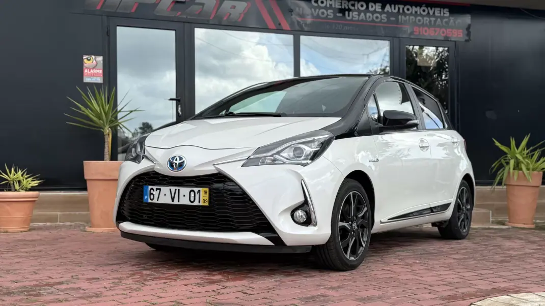 Toyota Yaris 2018 - 16990 EUR, 80000 km - AUTO.MOTO.pt - 80000km - foto 16 de 29