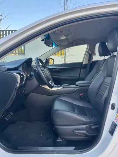Lexus NX 300h 2014 - 23750 EUR, 66500 km - AUTO.MOTO.pt - 66500km - foto 13 de 29