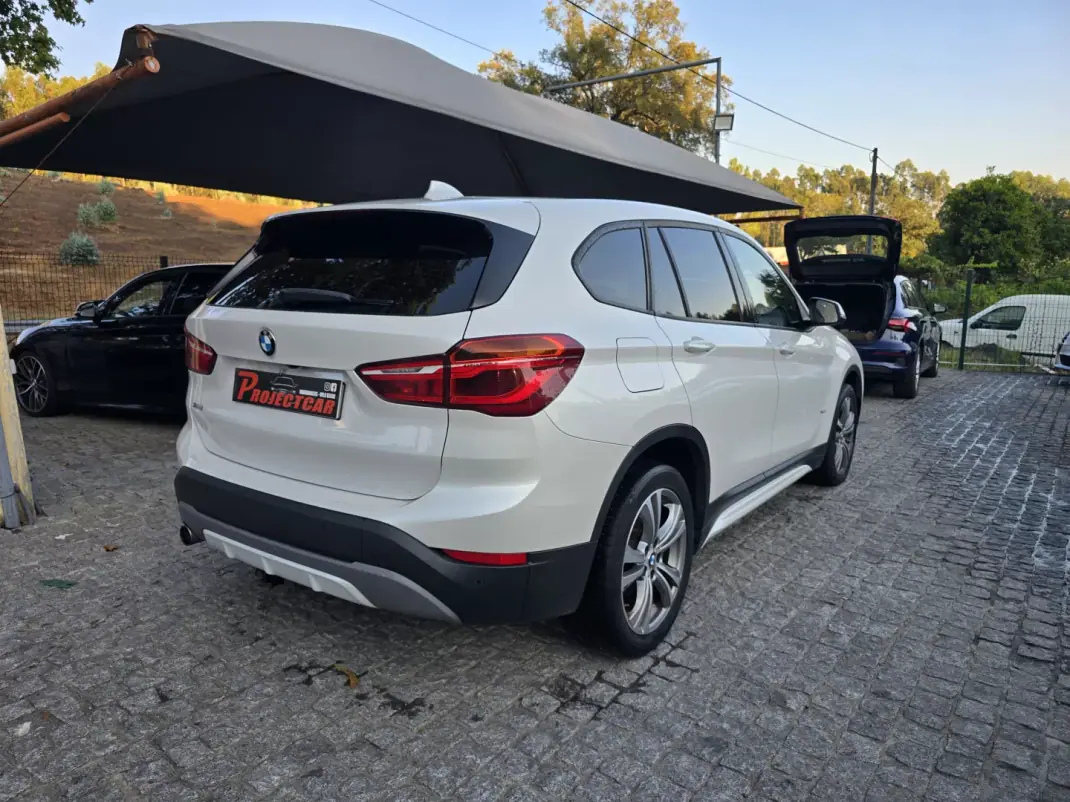 BMW X1 2016 - 15900 EUR, 160000 km - 160000km - foto 9 de 11