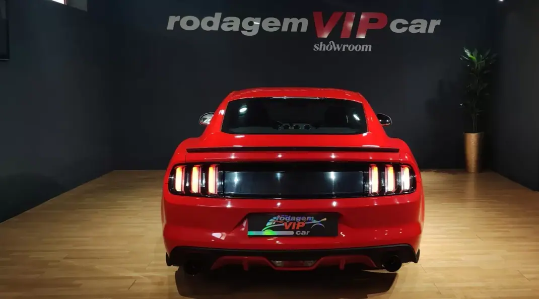 Ford Mustang 2016 - 31000 EUR, 188000 km - 188000km - foto 6 de 23