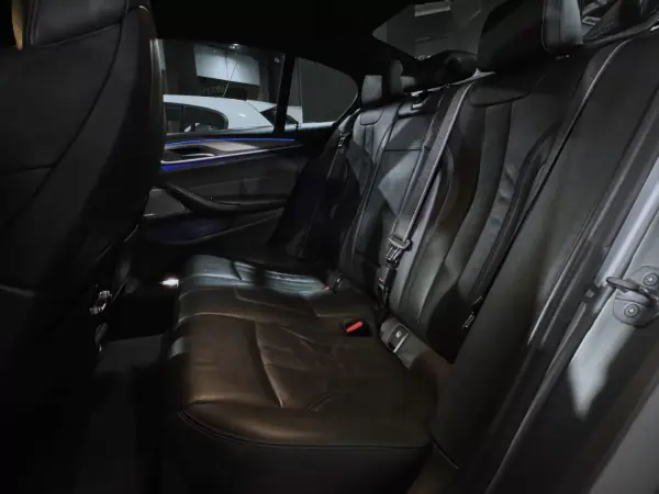 BMW M5 2019 - 98990 EUR, 87942 km - AUTO.MOTO.pt - 87942km - foto 10 de 41
