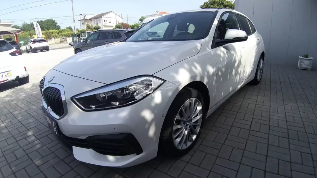 BMW 116 2023 - 23490 EUR, 90760 km - AUTO.MOTO.pt - 90760km - foto 29 de 40