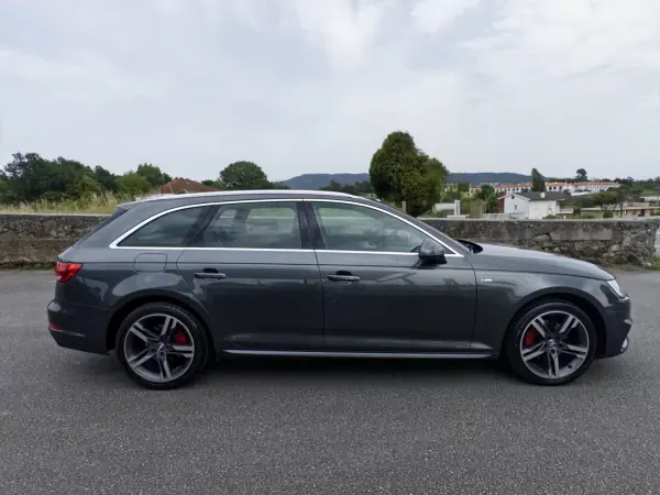Audi A4 Avant 2016 - 22990 EUR, 153000 km - AUTO.MOTO.pt - 153000km - foto 8 de 47