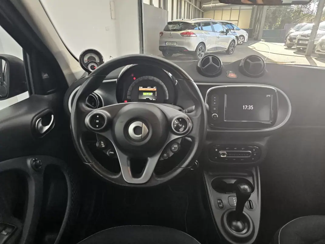 Smart ForFour 2019 - 11000 EUR, 70757 km - 70757km - foto 11 de 29