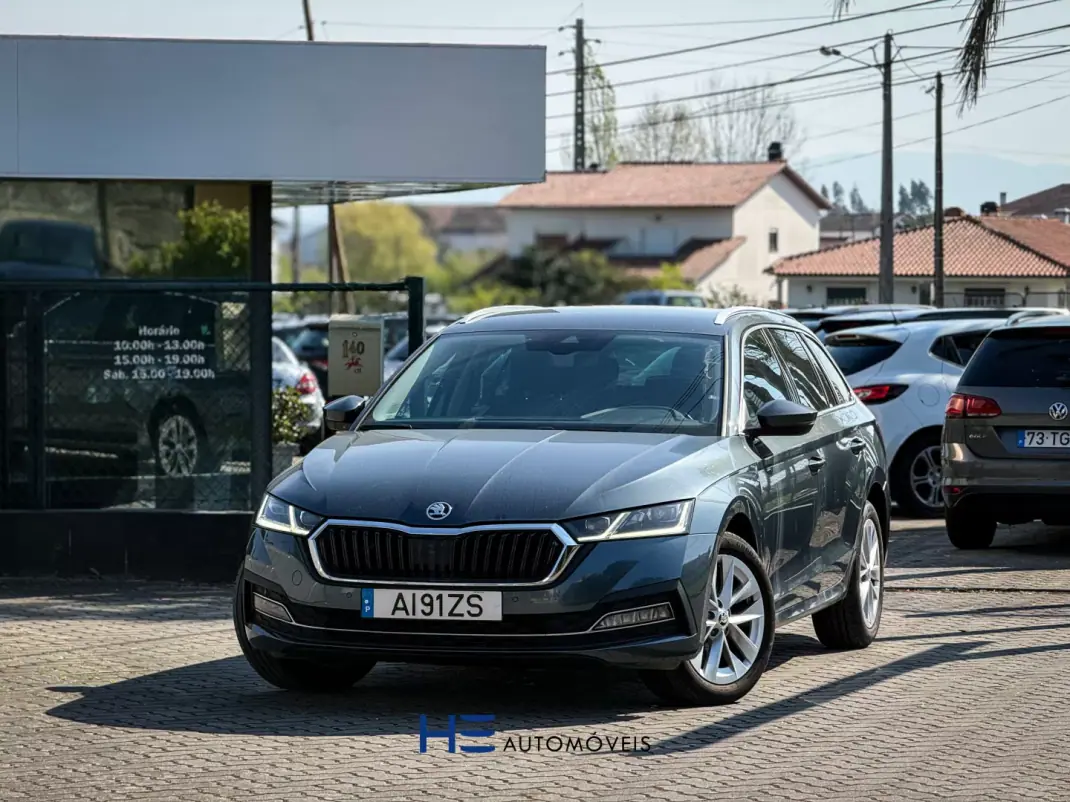 Skoda Octavia Break 2021 - 16990 EUR, 170000 km - AUTO.MOTO.pt - 170000km - foto 1 de 12