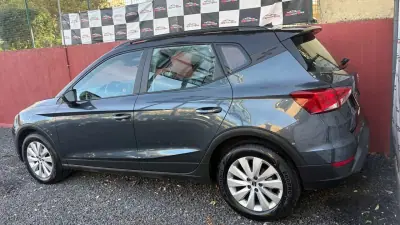 SEAT Arona 2023 - 14400 EUR, 59000 km - AUTO.MOTO.pt - 59000km - foto 4 de 12