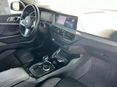 BMW 118 2020 - 22800 EUR, 116000 km - AUTO.MOTO.pt - 116000km - foto 12 de 15