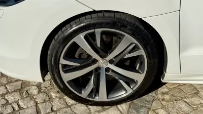 Peugeot RCZ 2015 - 17900 EUR, 144034 km - AUTO.MOTO.pt - 144034km - foto 13 de 64