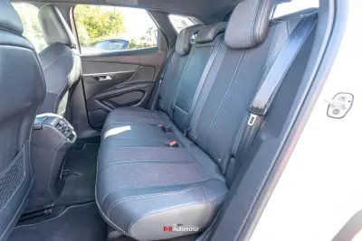 Peugeot 3008 2020 - 20900 EUR, 150000 km - 150000km - foto 12 de 40
